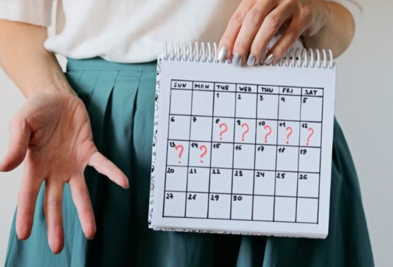 الدورة الشهرية الأولى للبنات