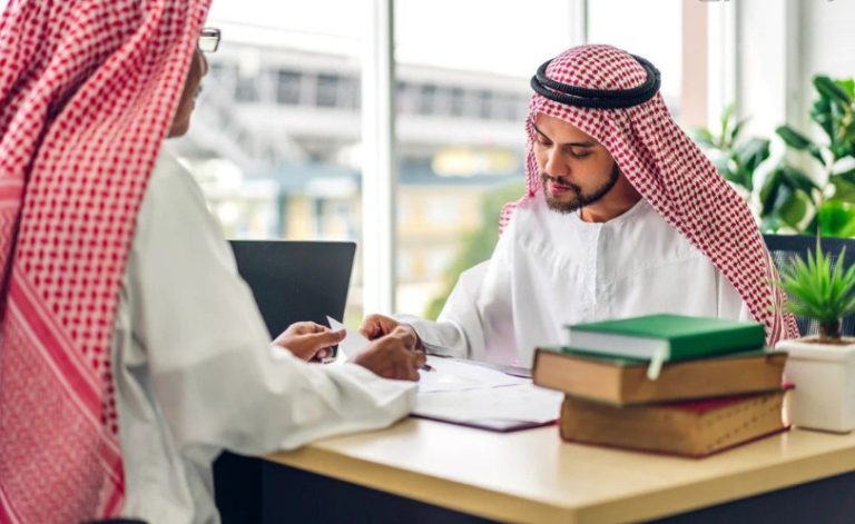 كيفية إصدار أو تجديد رخص عمل